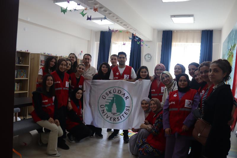 Kızılay Kulübü’nden Aydın’da kütüphane yapımına anlamlı destek…